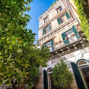 Centre Flats Apartment