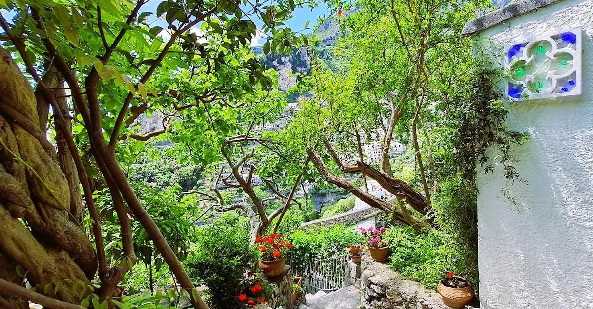 Holiday home Casa Sopramare Amalfi Casa Panoramica Con Giardino Villa